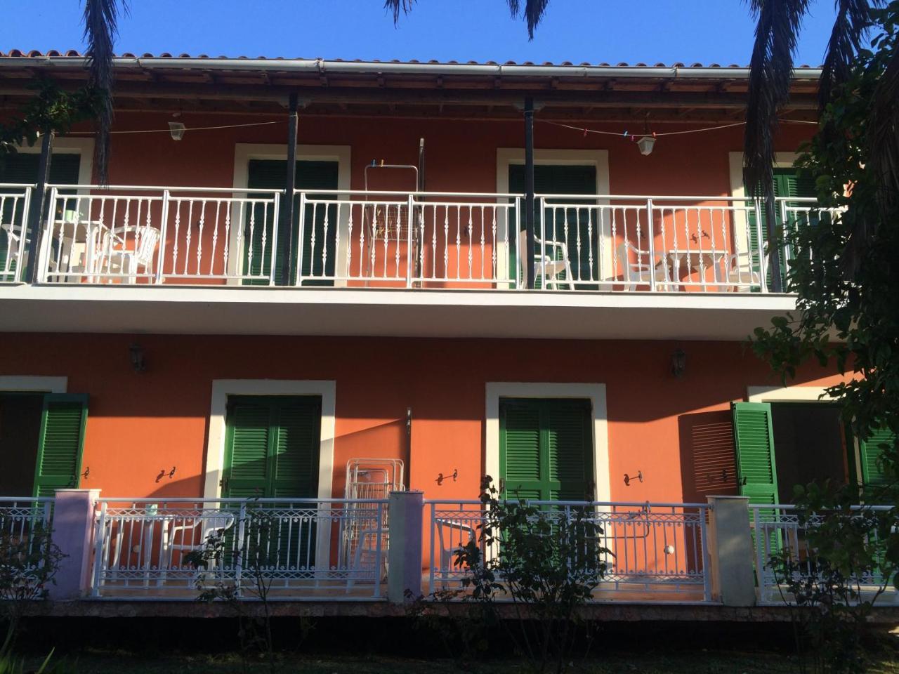 Nikos Apartments 斯达林 外观 照片